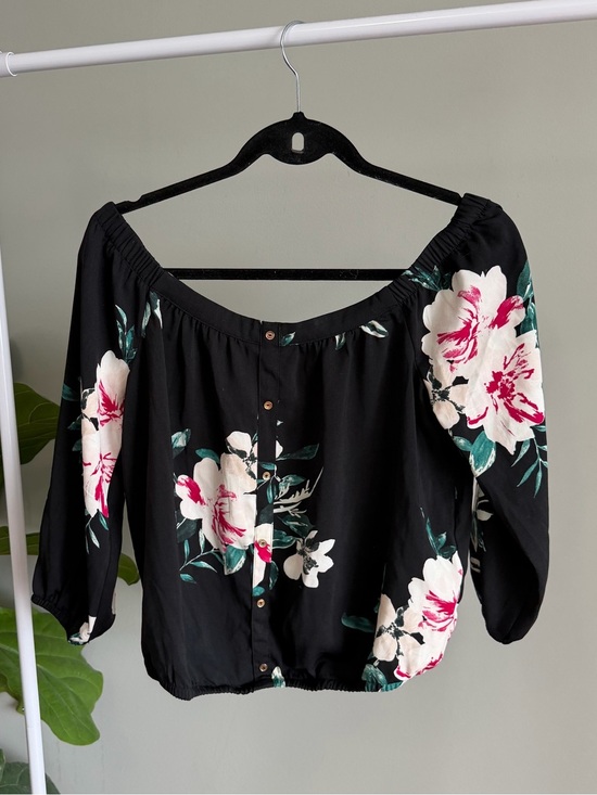 Dynamite Tops - Dynamite Black 3/4 Sleeve Off Shoulder Floral Blouse Size M